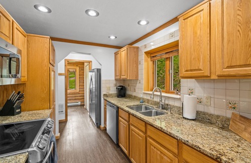 Bozeman Cabina | Cabin near Bridger Bowl with Hot Tub!