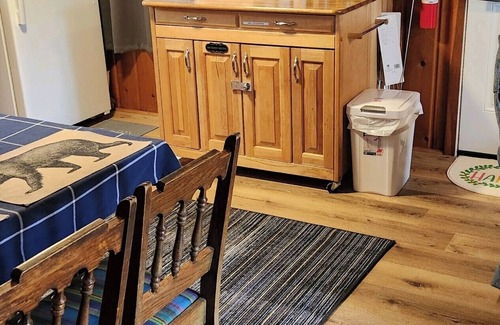 St. Helen Cabina | Cabin near ORV trails, lake St. Helen, Houghton Lake and golfing!