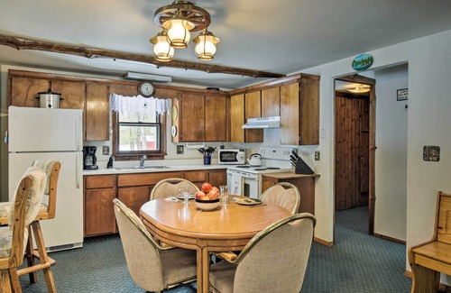 Brazeau Cabaña | Cabin Near to Lakes, Atving, Skiing & Natl Forest