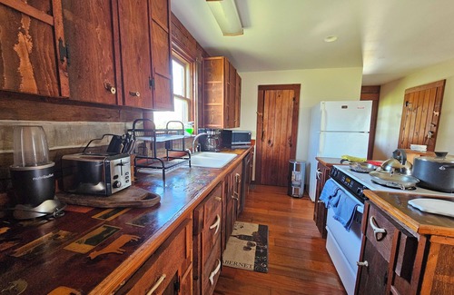 Winchester Casa | This house is a 2 bedroom(s), 2 bathrooms, located in Winchester, VA.