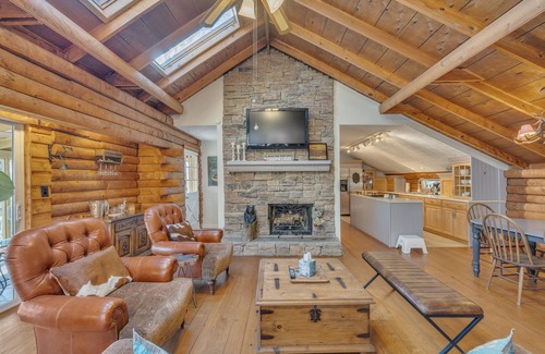 Gainesville Cabina | Cabin On Lanier With Deep Water Dock!