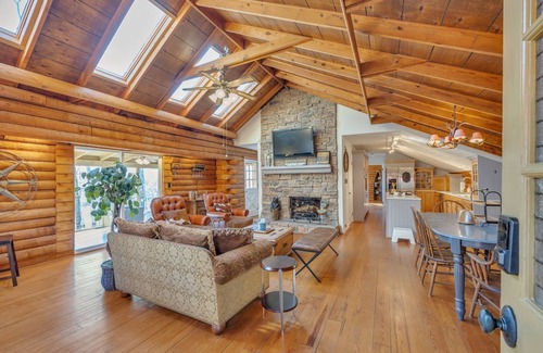 Gainesville Cabina | Cabin On Lanier With Deep Water Dock!