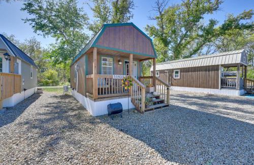 Austinville Apartamento | Cabin on Rivers Edge Trail in Steamboat Rock!
