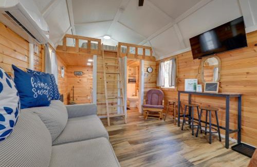 Austinville Apartamento | Cabin on Rivers Edge Trail in Steamboat Rock!