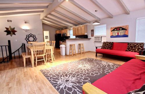 New Braunfels Apartamento | Cabin on the Chute