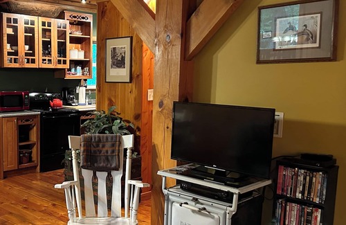 Shippenville Cabina | Cabina de marco de madera ubicada al lado del Clarion River & North Country Trail