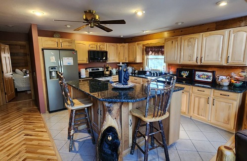 Brant Lake Casa | Cabin on the Schroon with nearby Skiing, Snowmobiling, Hiking and many lakes.