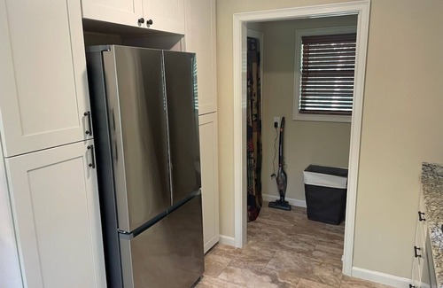 Elizabeth Cabina | Cabin Rental - Lake Norfork - Mountain Home, Arkansas - 3 minute walk to lake!