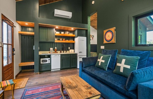 Baxter Cabina | Cabin Retreat w/ Sauna, Hot Tub, Fire Pits & Golf!