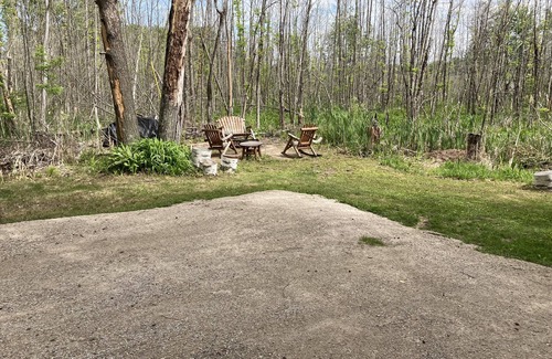 Brazeau Cabina | Cabin Retreat on White Potato Lake