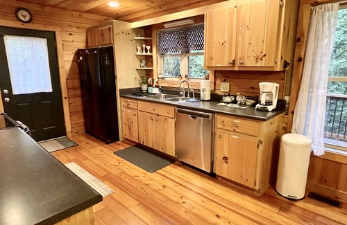 Lake Lure Cabina | Cabin w/ Game Room, Fire Pit & Private River Trail