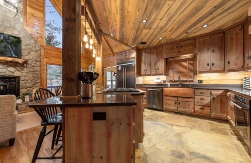 Morganton Cabina | *Cabin*Wellness Retreat|HotTub|Game Room|Fire pit
