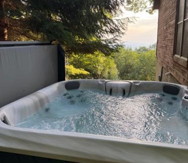 Boone Casa | Cabin with amazing long-range mountain views, hot tub, fire pit, EV connection