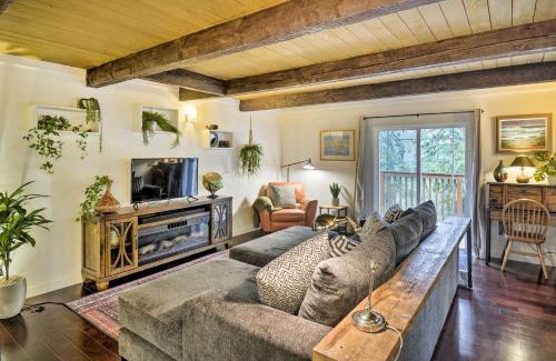 Shelton Casa | Cabin with Hot Tub, 25 Mi to Olympic Natl Park