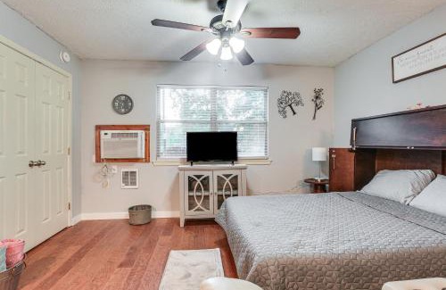 Valley View Apartamento | Cabin with Hot Tub in Valley View Pets Welcome!