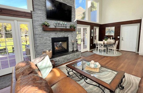 Durango - Purgatory Cabina | Cabin with Hot Tub, Pickleball Court, Private Pond, Close to Town and Ski Resort