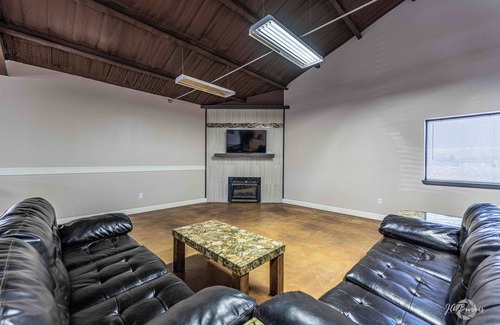 Big Spring Cabina | Cabin with kitchen, 1 room, 2 beds, 1 bath, Shower