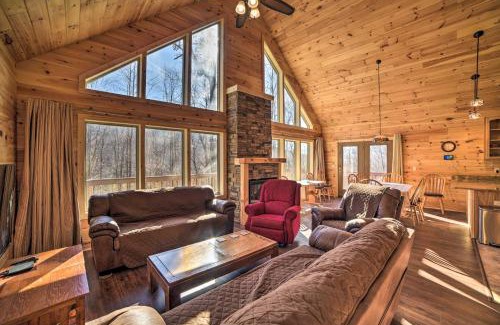 Massanutten Casa | Cabin with Mtn View, 4 Mi to Massanutten Resort