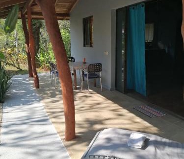 Montezuma Apartamento | Cabinas casa las flores