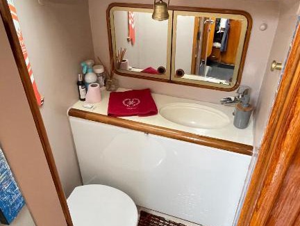 Cannes Old Town Alquiler De Eote | Cabine privée dans un voilier aménagé cosy