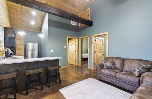 Wilsonville Cabina | CABINS OF LAY LAKE AT BEESWAX CABIN #1