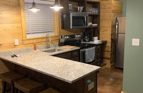 Wilsonville Cabina | CABINS OF LAY LAKE AT BEESWAX CABIN #2