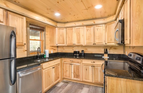 Pittman Center Cabina | Cabins that Retain the Rustic feel with the Modern Beauty of a Complete Makeover