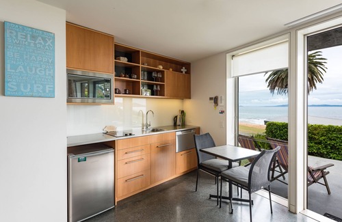 Cable Bay Apartamento | Golden Sand Beachfront Accommodation