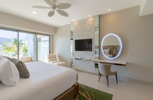San José del Cabo Complejo | Cabo, Ocean View Loft, Luxury 3-Bedroom, 2-King and 2-Queens, 4,198 sq. ft.