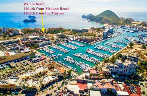 El Médano Ejidal Apartamento | Cabo's Hidden Gem! Steps to the Marina or Beach
