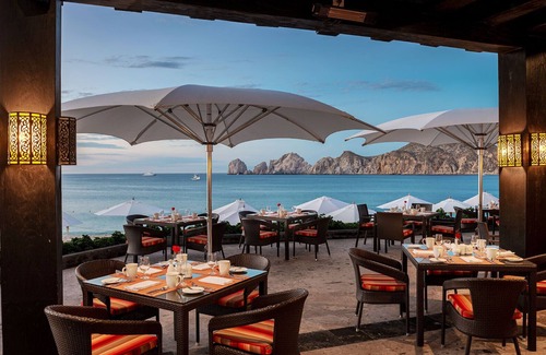 Centro Apartamento | Cabo San Lucas for the holidays 2023 on the beach