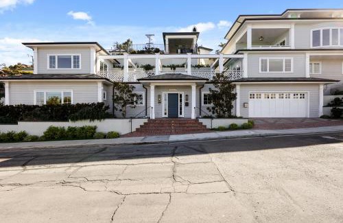 Village of La Jolla Villa | Cabrillo Villa - Massive 7br La Jolla Estate