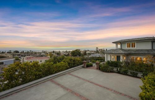 Village of La Jolla Villa | Cabrillo Villa - Massive 7br La Jolla Estate