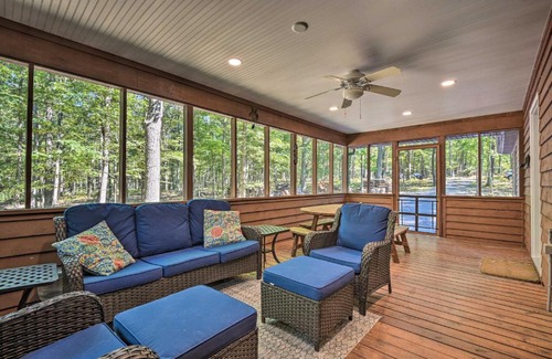 Great Cacapon Casa | Cacapon River Cabin with Private River Access!