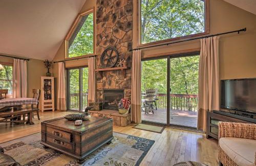 Great Cacapon Casa | Cacapon River Cabin with Private River Access!