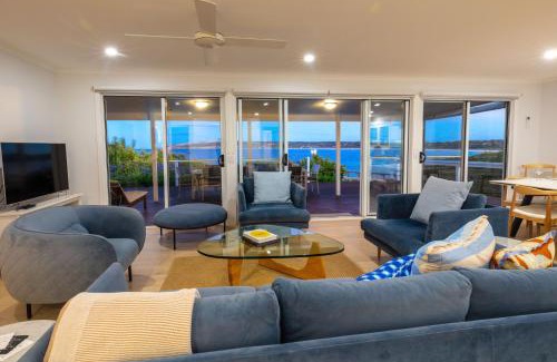 Emu Bay Casa | Cactus- Spectacular Views On The Ocean Front Pet friendly