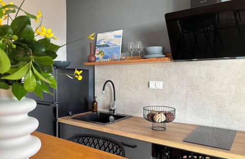Vassilias Apartamento | CACTUS SUPERB SUITE WITH PRIVATE POOL AND STUNNING SEA VIEWS
