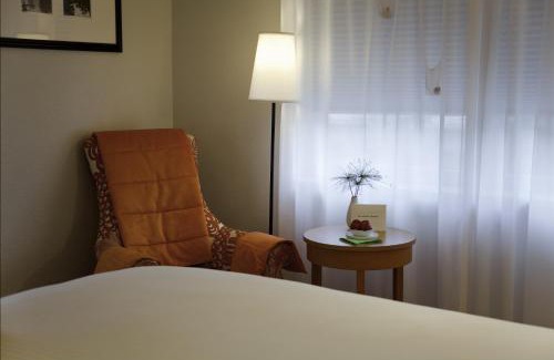 City Center Hotel | Cadet Hotel