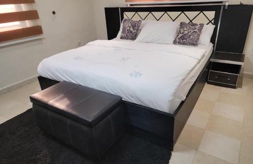 Ikeja Hotel | Caesar's Hotel & Apartment Room 13