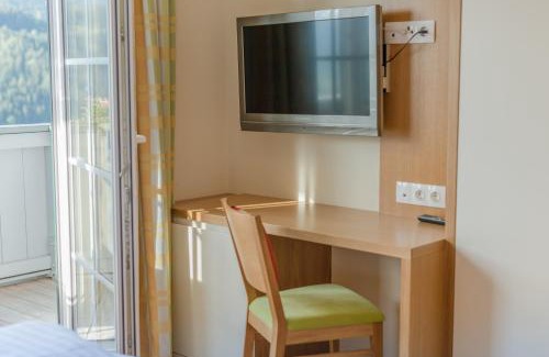 Haus im Ennstal Casa | Cafe Pension Kitzer