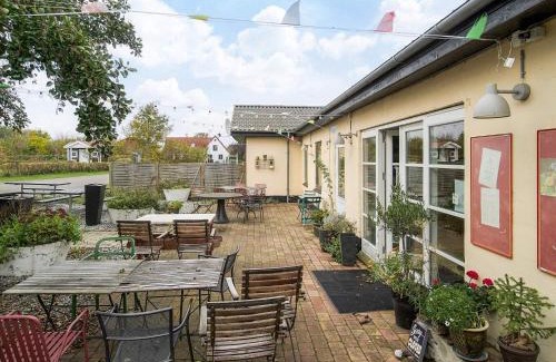 Reersø Casa | Cafe Vilhelm Holiday Centre