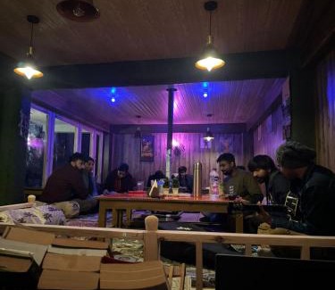 Kullu Casa | Cafekush tosh