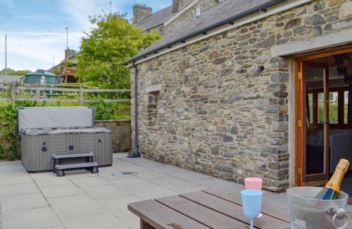 Bontnewydd Casa | Caffi Sali - Weluk143