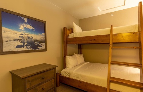 Sun Peaks Casa | Cahilty #445 Home