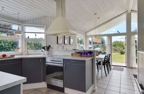 Hov Casa | "Caia" - 375m from the sea by Interhome