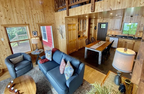 Lutsen Casa | Cairn Cottage on Lake Superior's North Shore! 3 nts. for Price of 2 nts til Apr!