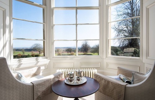 Duns Casa | Cairnbank House & Garden Apartment - sleeps 14 guests in 7 bedrooms