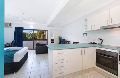 Cairns North Hotel | Cairns City Palms