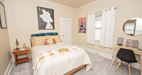 Walnut Street Casa | Cairo St Bungalow