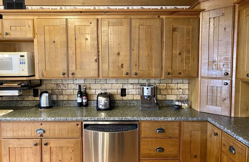 Minden Hills Cabaña | Cajun Cabin - A private Nature Retreat